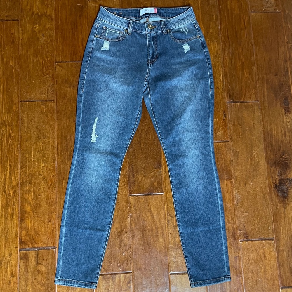 CAbi Curvy Skinny Distressed Jeans